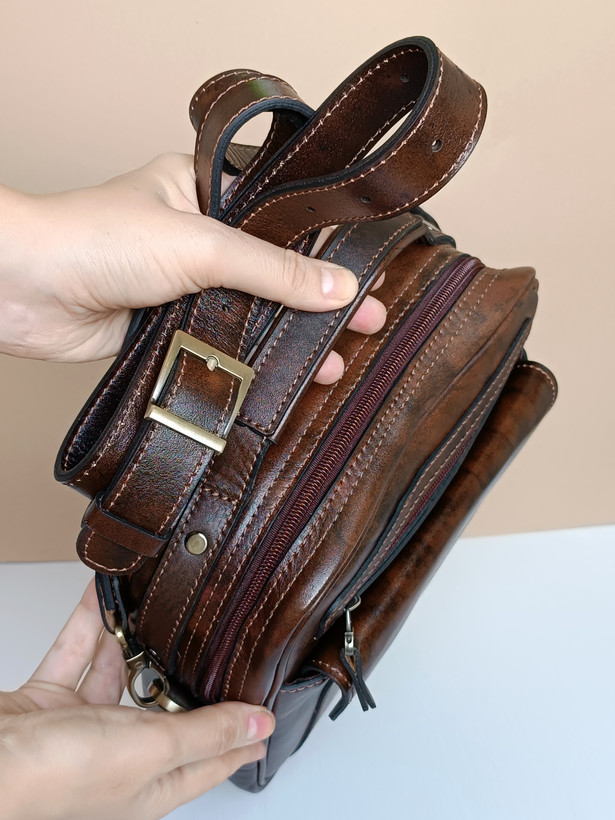 کیف دوشی اسپورت مدل فراد چرم طبیعی گاوی